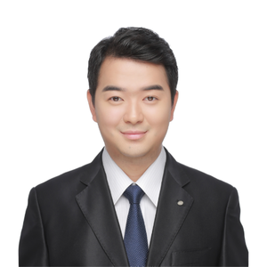 Paul Su (Senior Director, Luxury and Retail Industry of WeCom)
