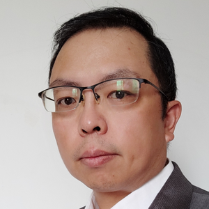 胡进 (Power Energy and Utilities Industry Director of AWS)
