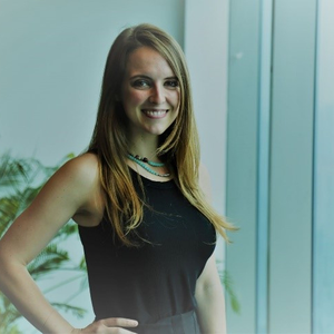 Kendall Bitonte (Associate Director of Finsbury)