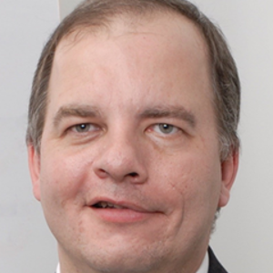 Steve MESZAROS (Vice President, Supply Chain at General Electric Company)