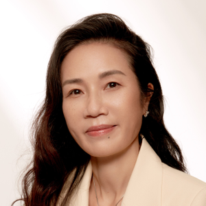 Yamin Zhu (Chief Executive Officer & General Manager of American Express China)