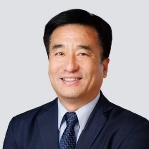 Yinghua Wang (VP at The Cohen Group)