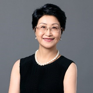 Molly Yang (Vice President, Communications and Corporate Social Responsibility at Ford China)